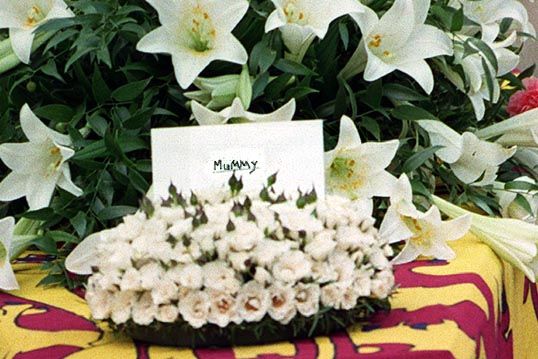 princess diana funeral flowers. Diana#39;s funeral took place in